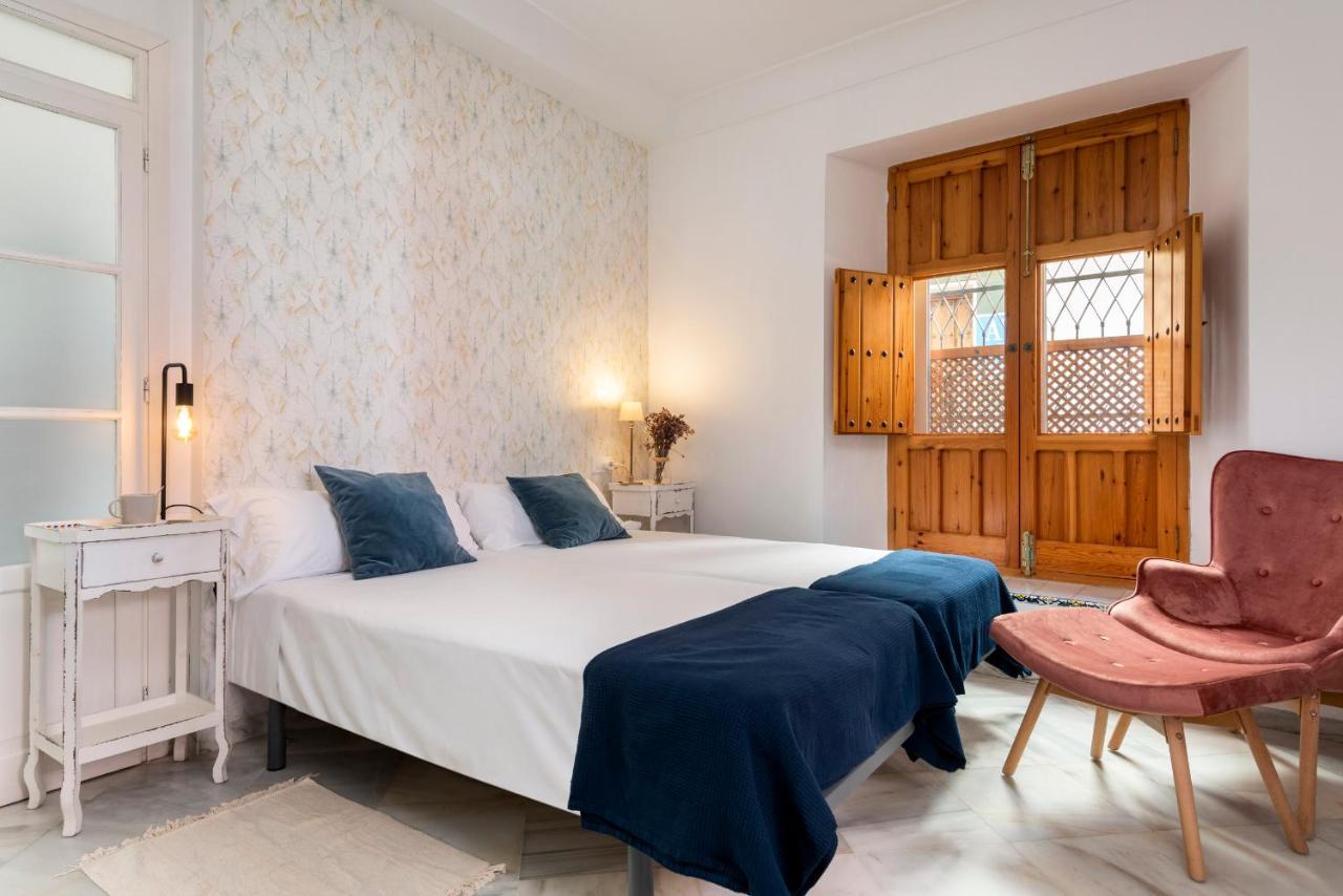Lepanto Premium Apartments Seville Exterior photo