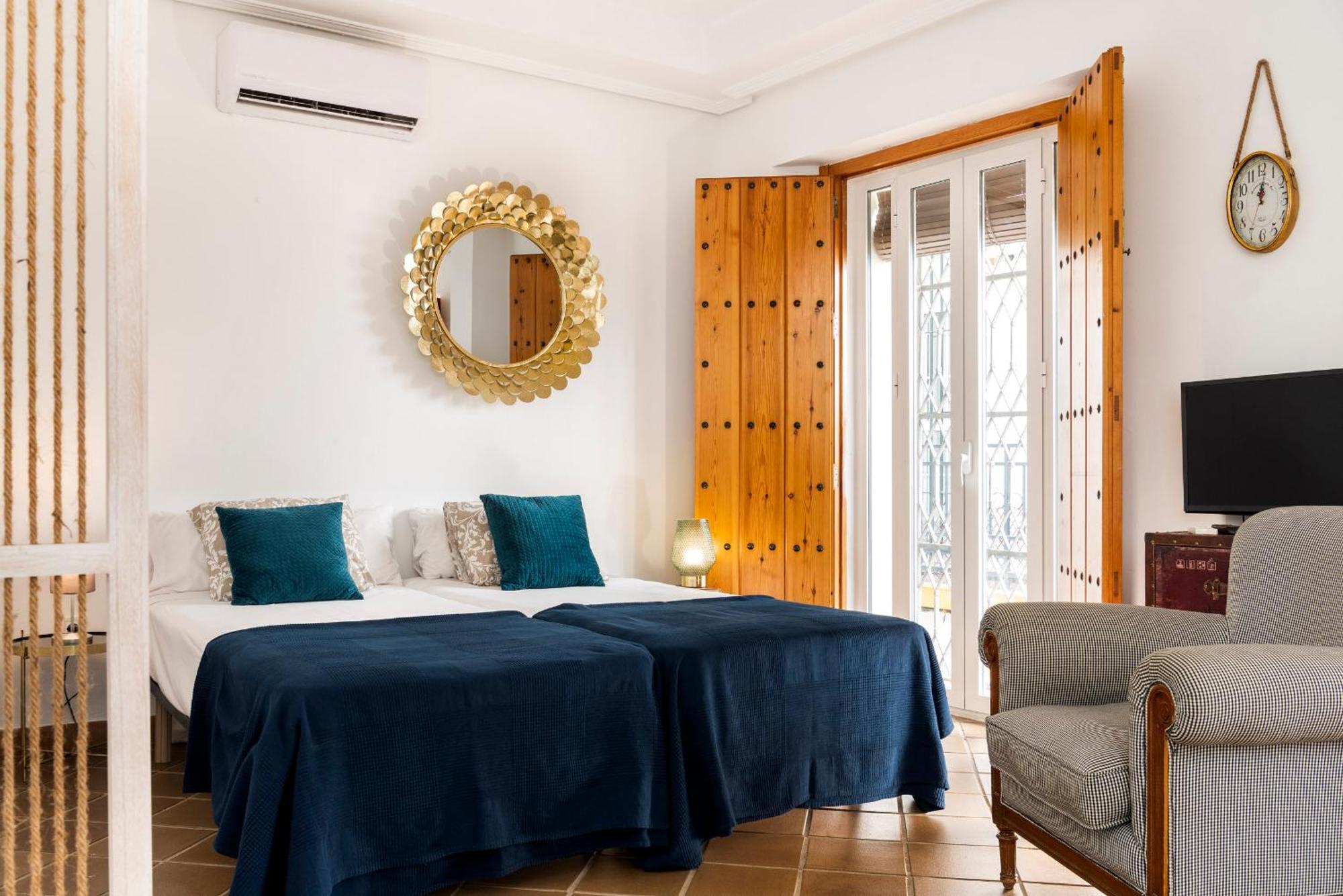 Lepanto Premium Apartments Seville Exterior photo